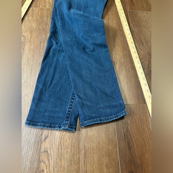 Kut from the Kloth Jeans - Picture 11 of 12